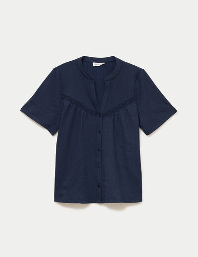 Blouse pliss&eacute;e col v manches courtes bleu fonc&eacute; femme
