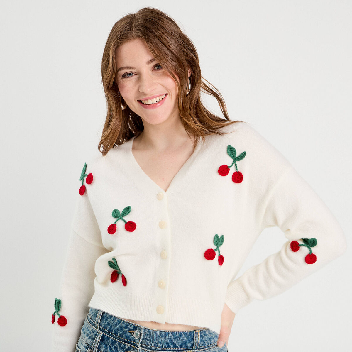 Gilet court brodé ecru femme