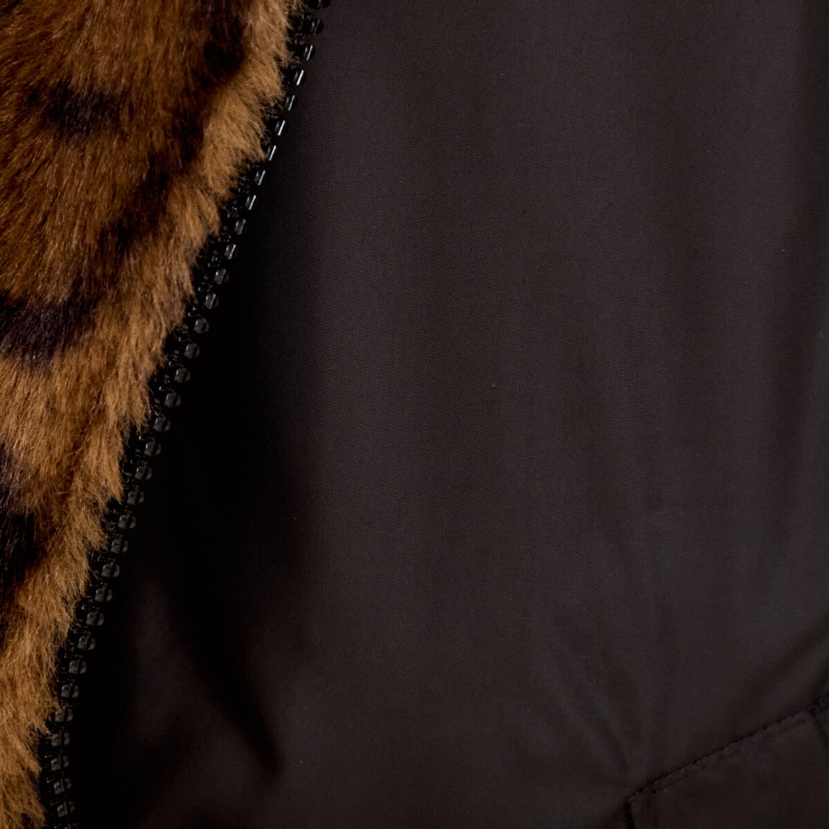 Veste r&eacute;versible sans manches noir femme