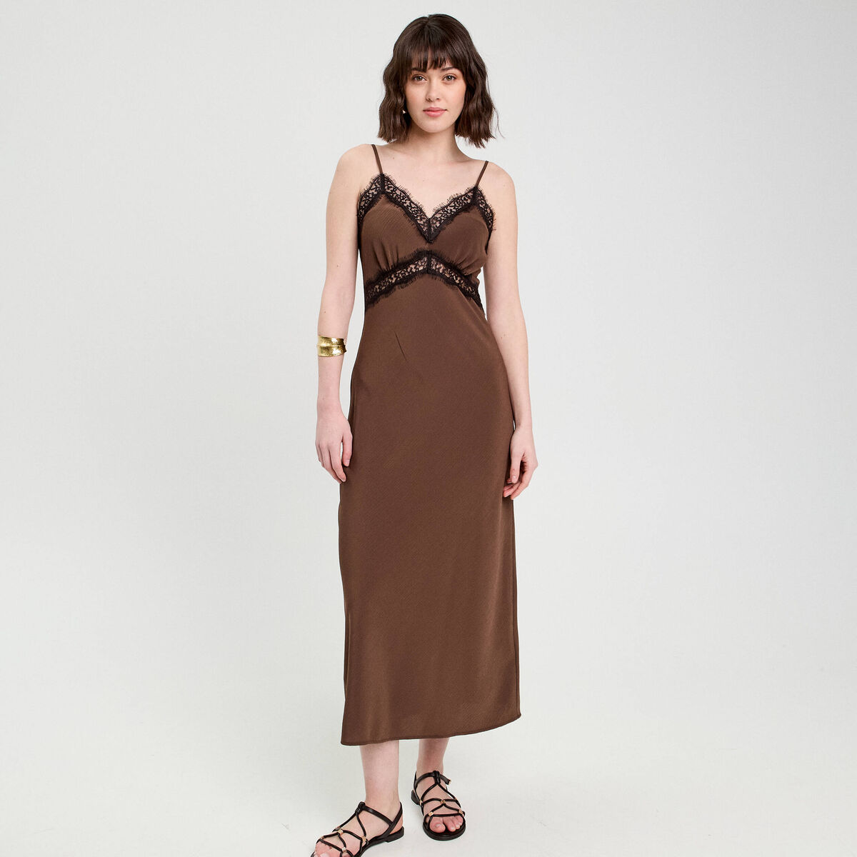 Robe longue ajustée dentelle marron foncé femme