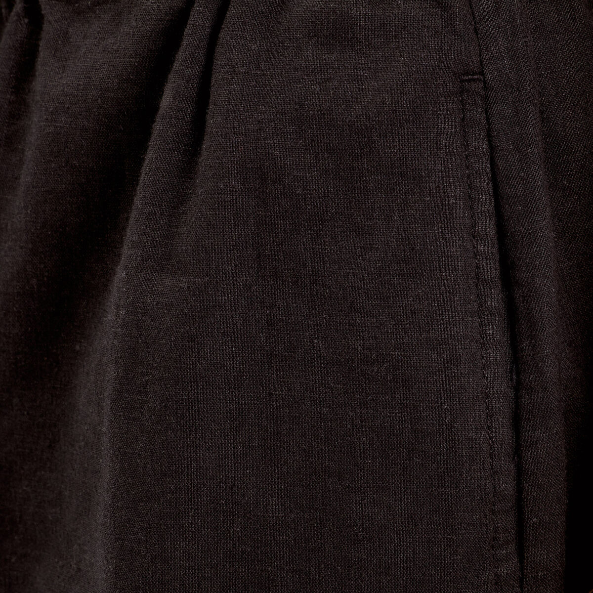 Short regular contenant du lin noir femme