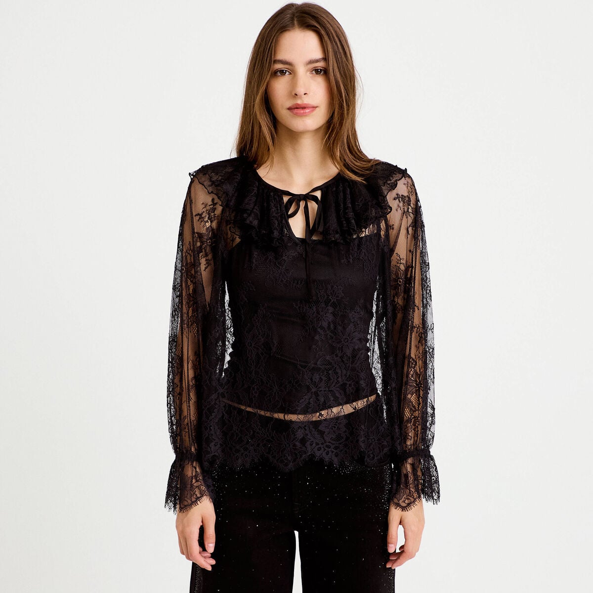 Blouse manches longues en dentelle noir femme