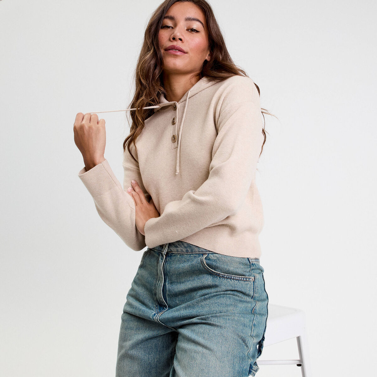 Pull &agrave; capuche manches longues beige femme