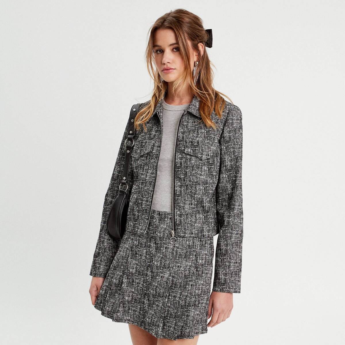 Veste courte zippée noir femme