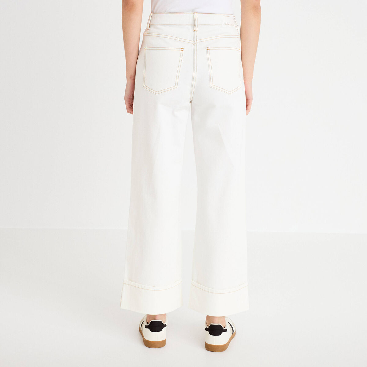 Jeans droit &agrave; revers denim blanc femme