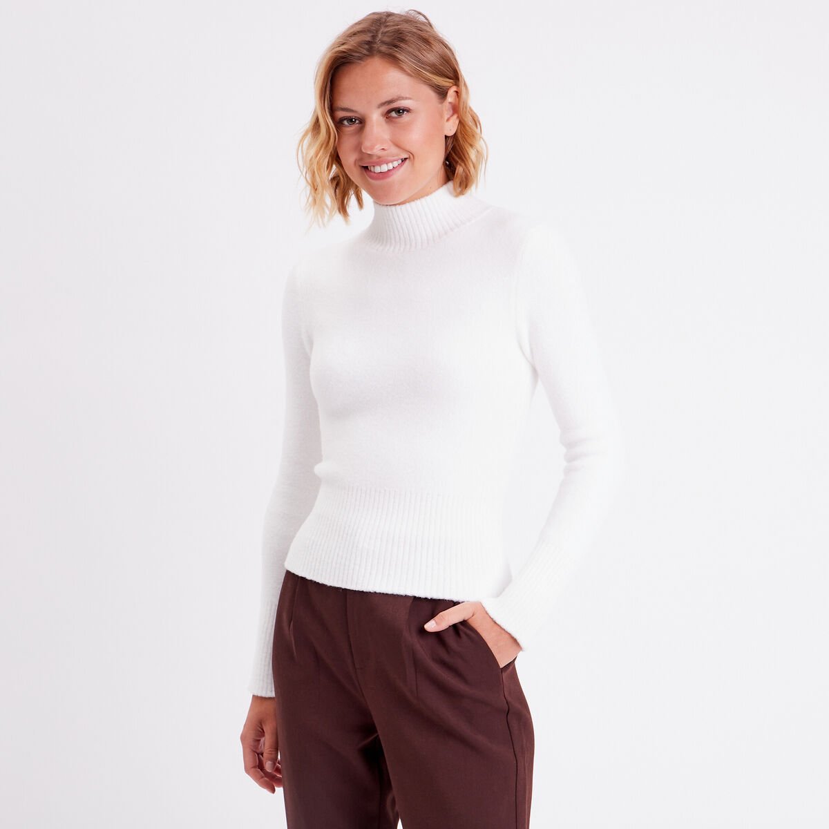 Pull avec col montant ecru femme