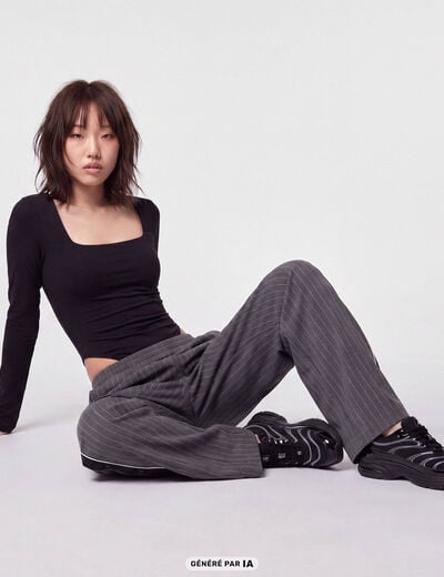 Body ajust&eacute; d&eacute;collet&eacute; manches longues noir