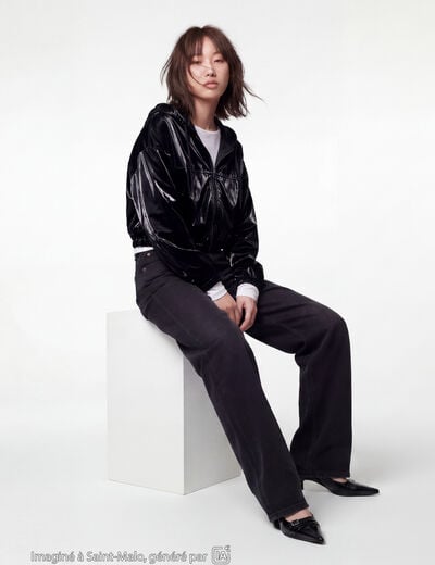 Blouson droit cropped &agrave; capuche velours noir