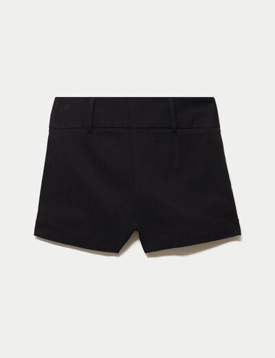 Short slim cigarette noir