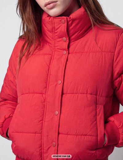 Doudoune droite cropped col montant rouge