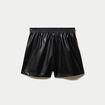 Short taille haute en similicuir noir