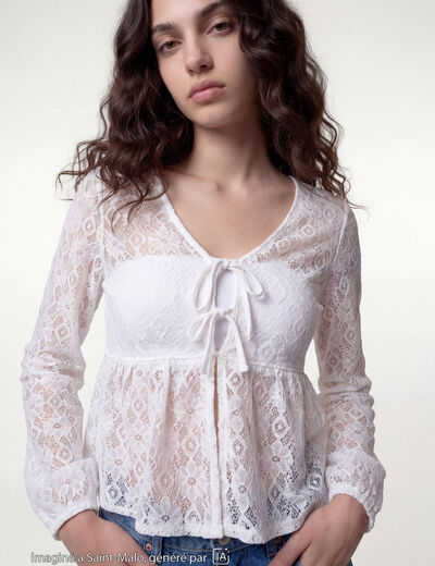 Chemise cintr&eacute;e dentelle col rond ecru ado