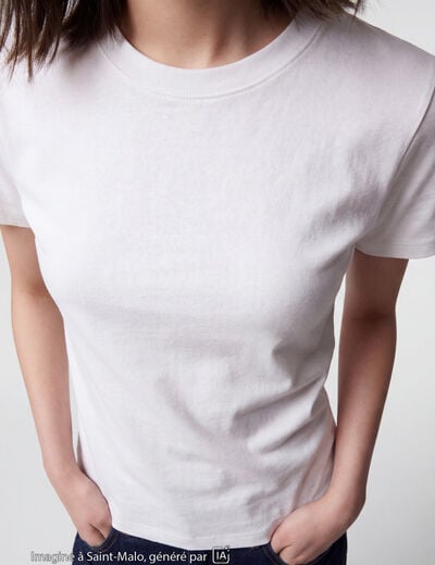 T-shirt ajust&eacute; col rond manches courtes blanc