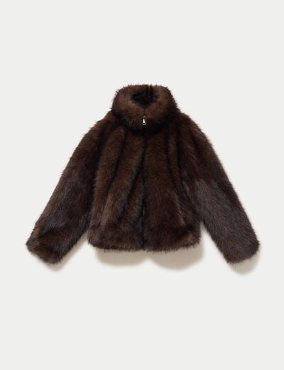 Manteau droit court fausse fourrure marron fonc&eacute;