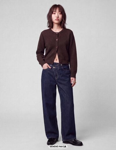 Gilet ajust&eacute; cropped manches longues marron fonc&eacute;