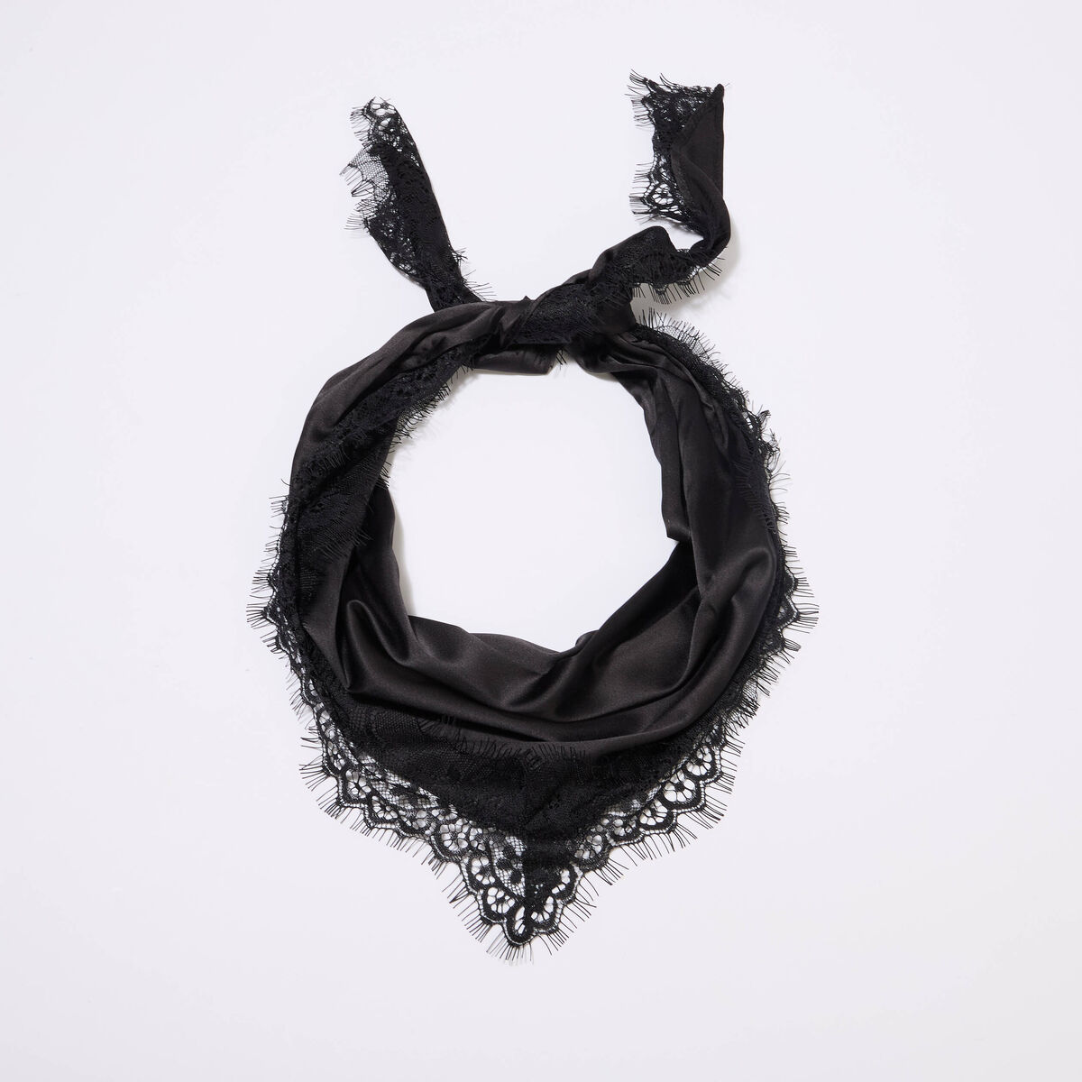 Foulard dentelle effet satin&eacute; noir