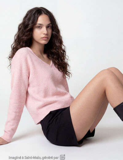 Pull col v manches longues rose clair