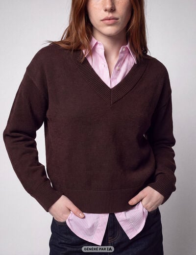 Pull ajust&eacute; d&eacute;collet&eacute; manches longues marron fonc&eacute;