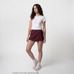 Jupe-short taille haute avec ceinture bordeaux