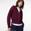 Sweat ajust&eacute; cropped &agrave; capuche bordeaux