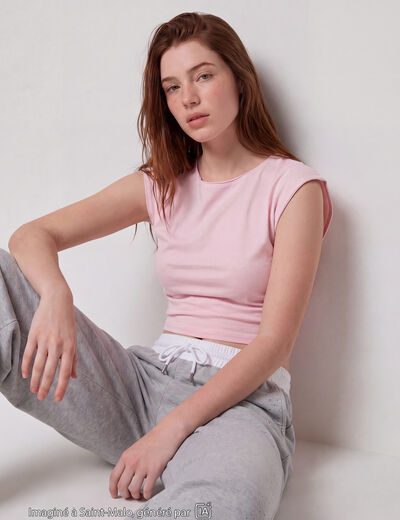 Top ajust&eacute; sans manches d&eacute;collet&eacute; dos rose clair