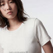 T-shirt ajust&eacute; col rond manches courtes blanc ado