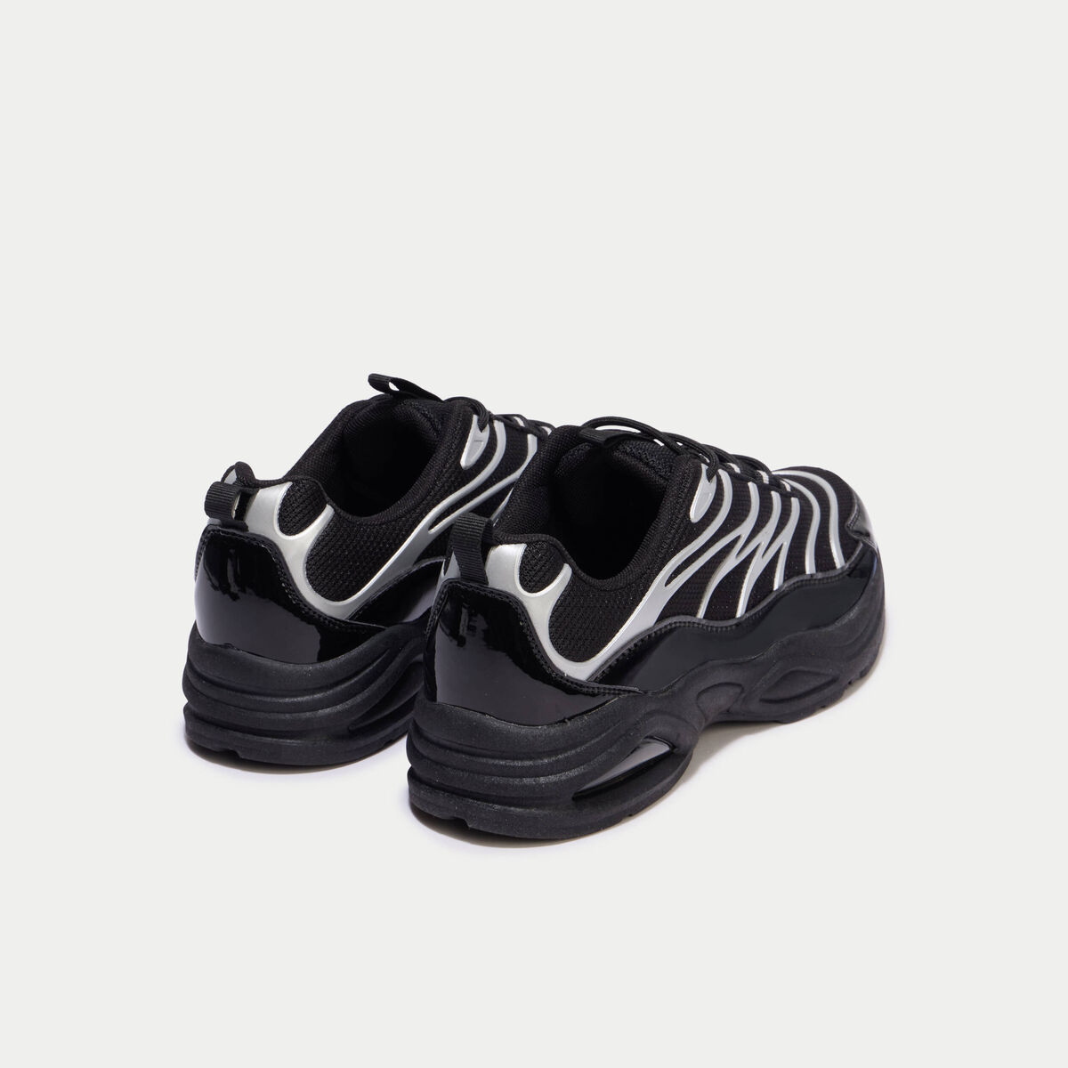 Baskets noir