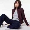 Gilet droit cropped col montant marron fonc&eacute;