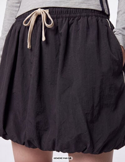 Jupe courte ample effet boule noir