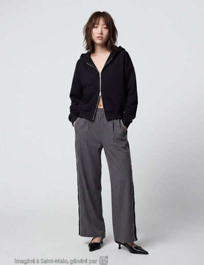 Sweat oversize court &agrave; capuche noir