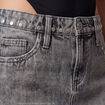 Jupe ajust&eacute;e courte en jean denim gris