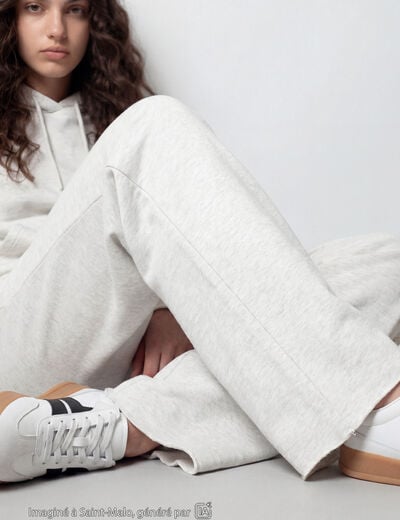 Jogging large en maille ecru