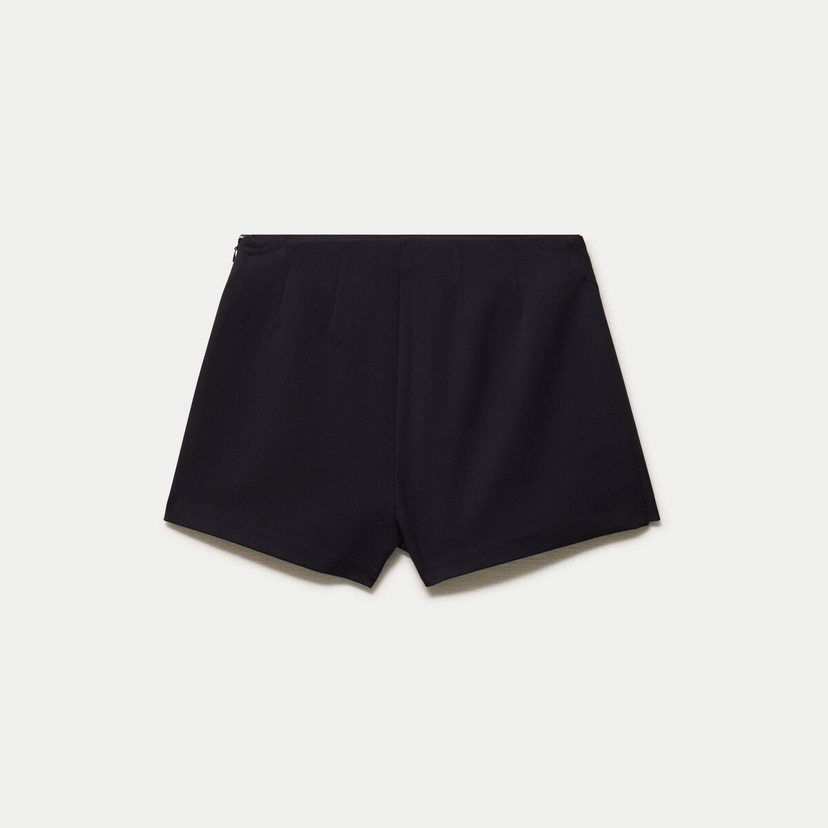 Jupe-short taille haute avec ceinture noir