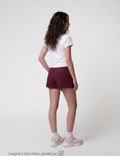 Jupe-short taille haute avec ceinture bordeaux