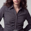 Chemise cintr&eacute;e manches longues noir