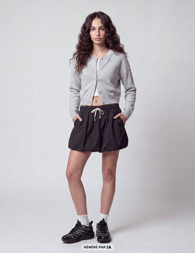 Gilet ajust&eacute; cropped manches longues blanc