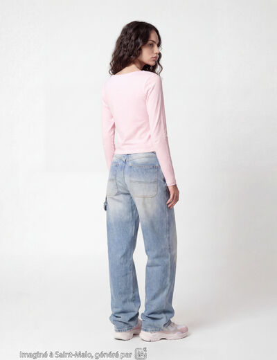 T-shirt ajust&eacute; d&eacute;collet&eacute; manches longues rose clair