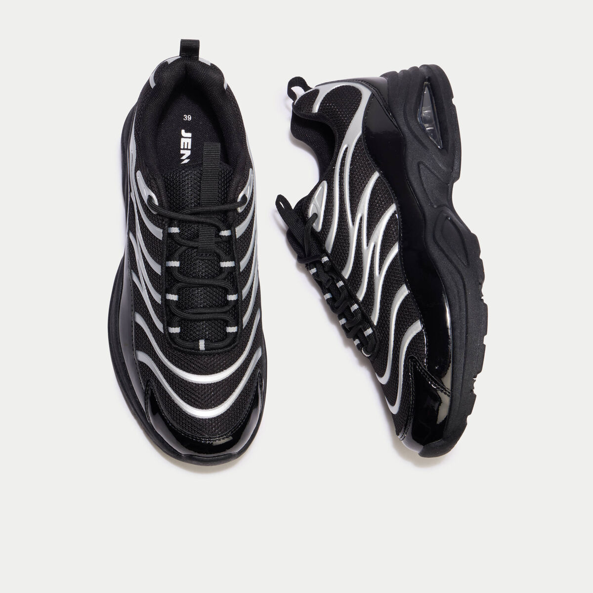 Baskets noir ado