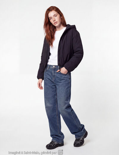 Blouson cropped &agrave; capuche bas resserr&eacute; noir