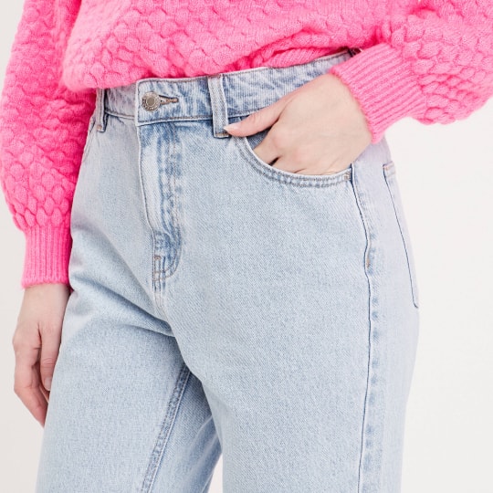 face jeans