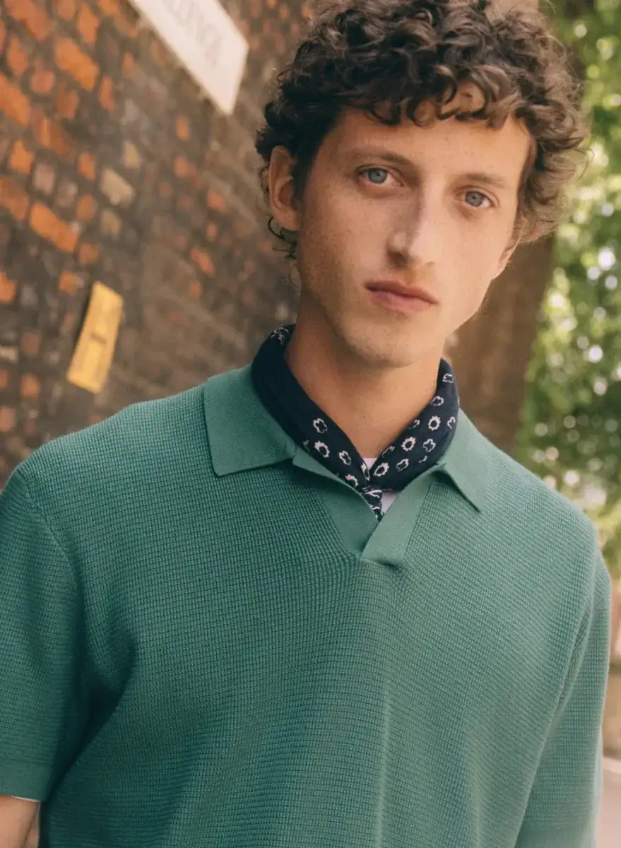 polos