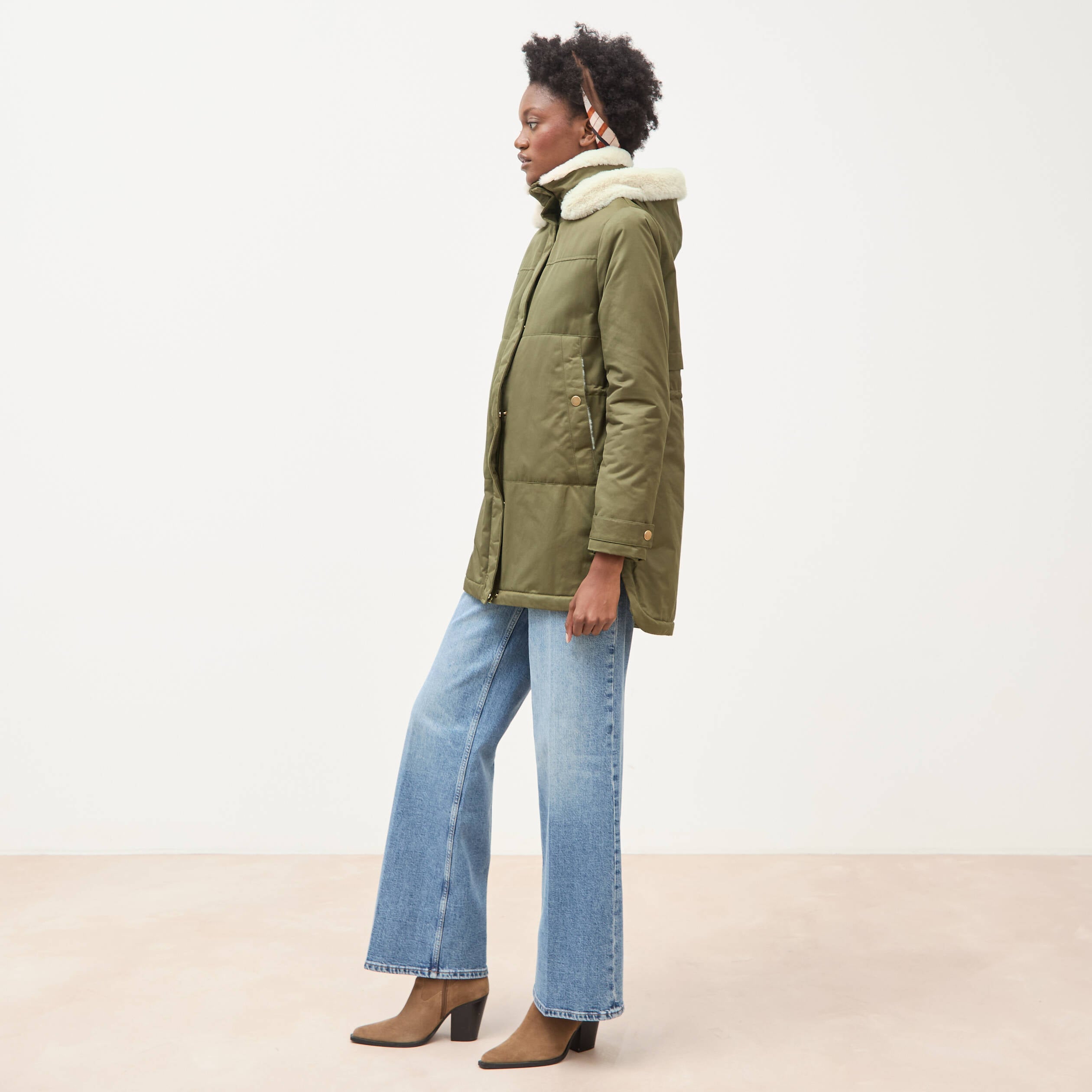 Parka droite &agrave; capuche vert kaki femme