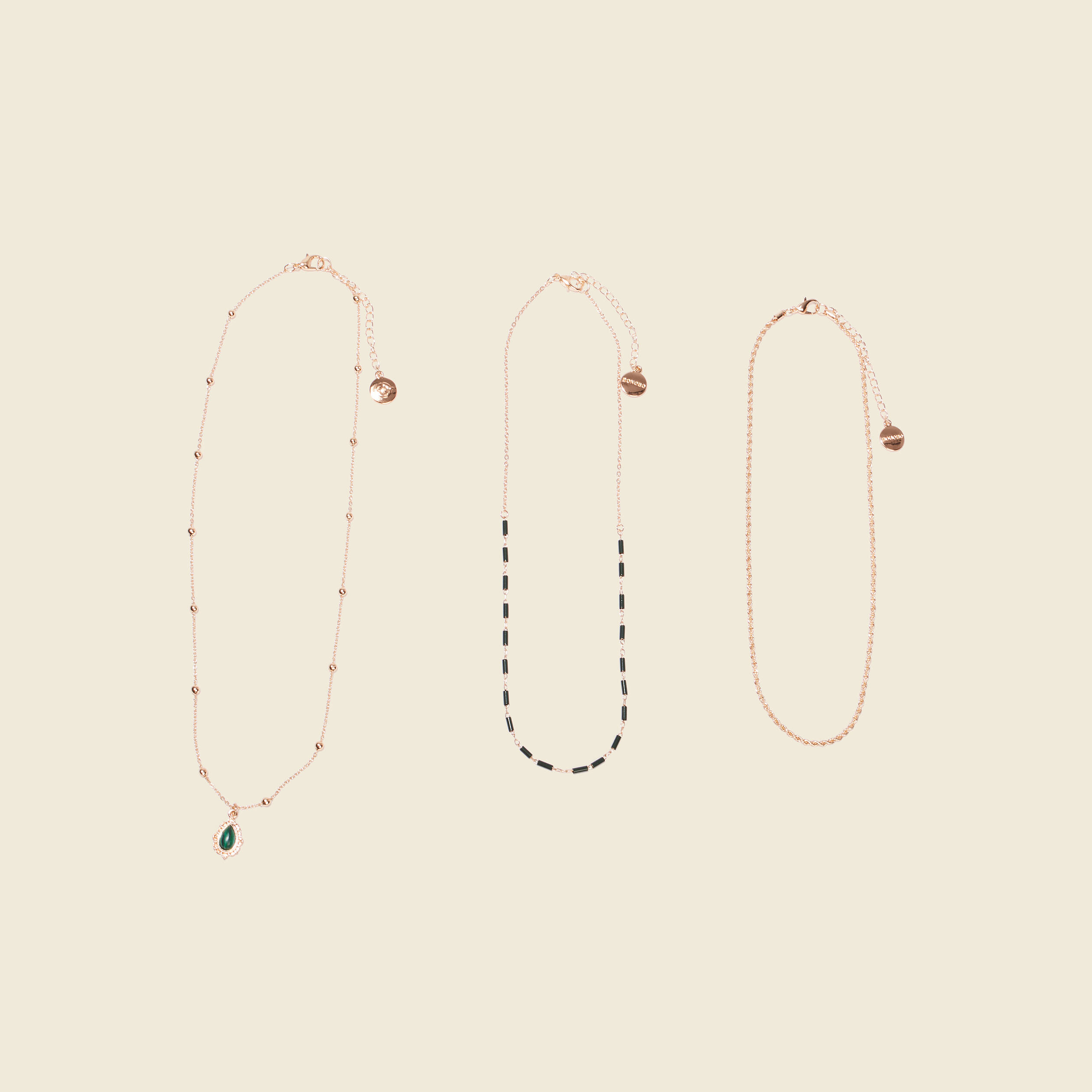 lot 3 colliers vert canard femme Lot 3 colliers vert canard femme