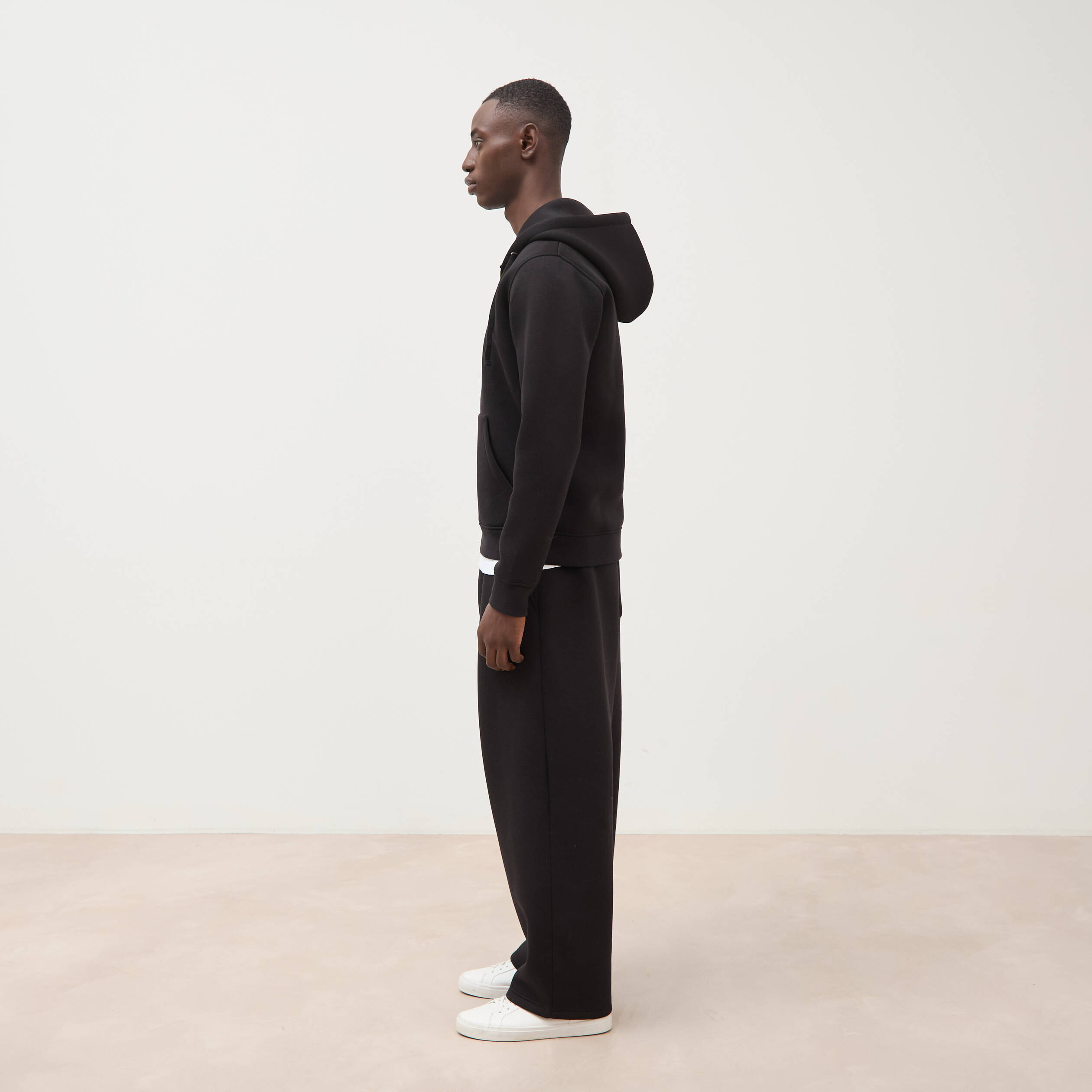 Sweat ample &agrave; capuche manches longues noir homme