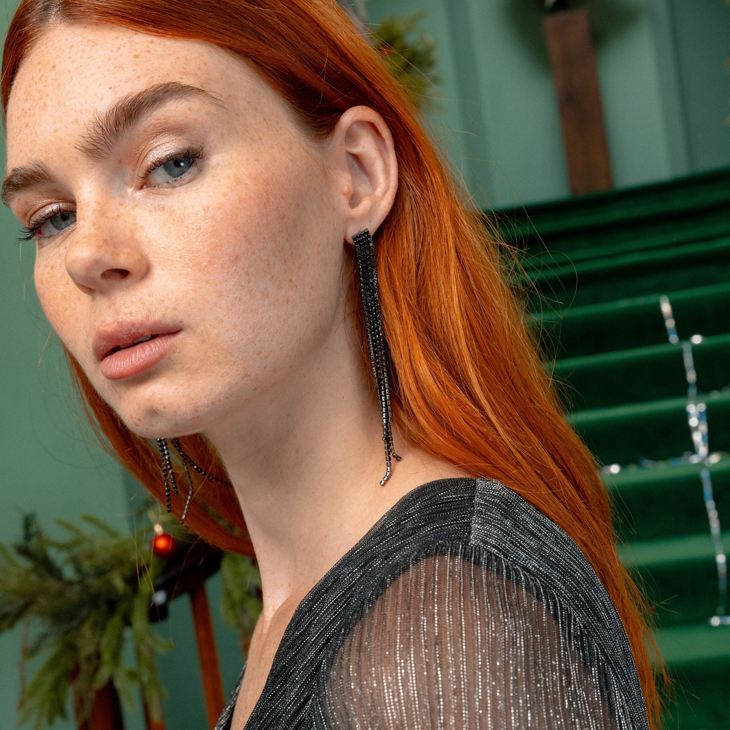 Boucles d'oreilles avec strass noir femme