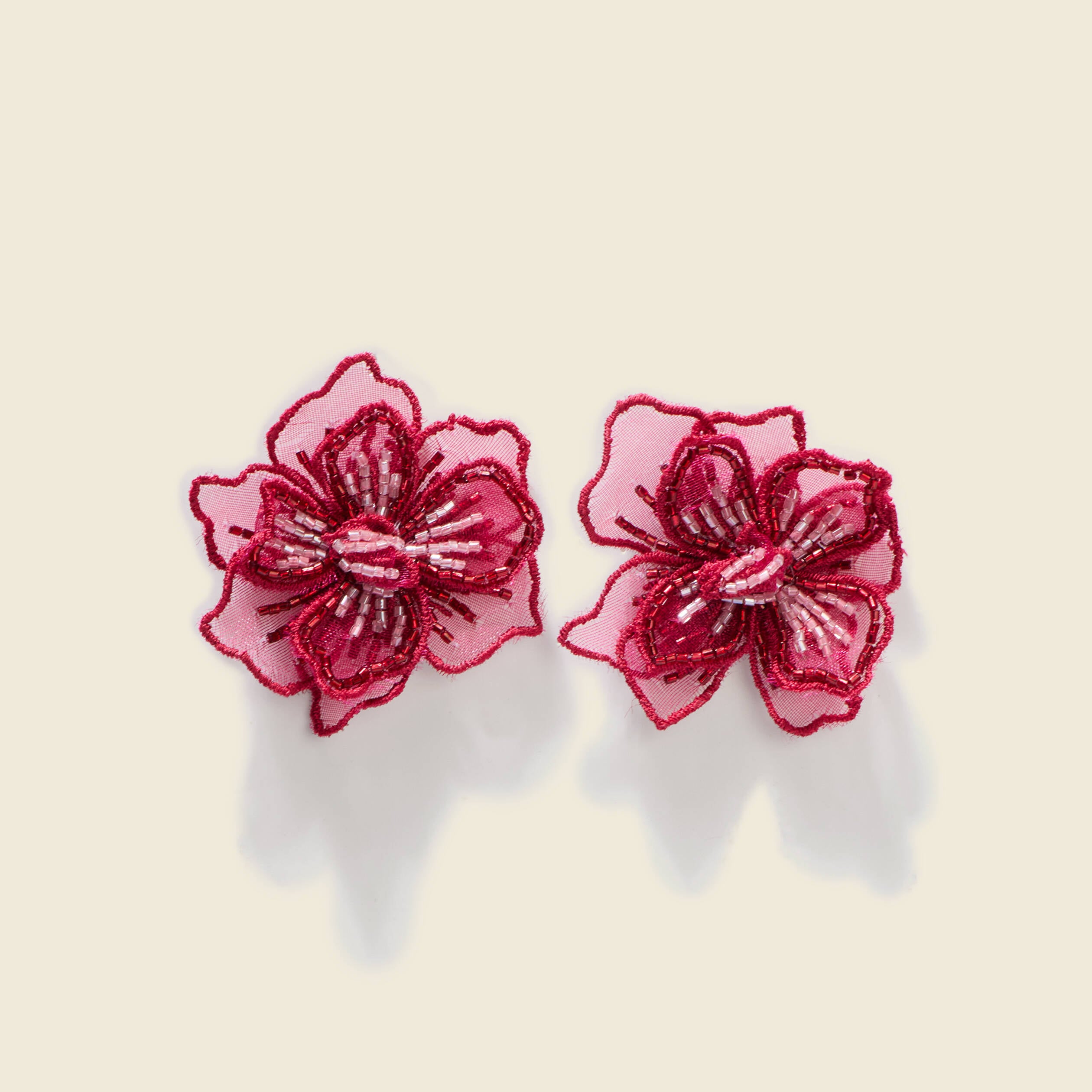 Boucles d'oreilles bordeaux femme
