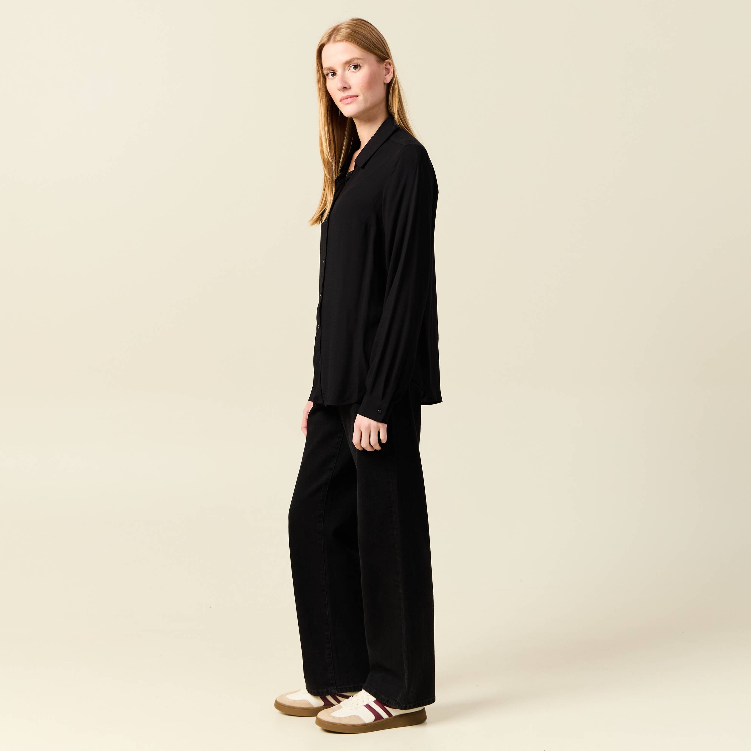 chemise manches longues fluide noir femme Chemise manches longues fluide noir femme