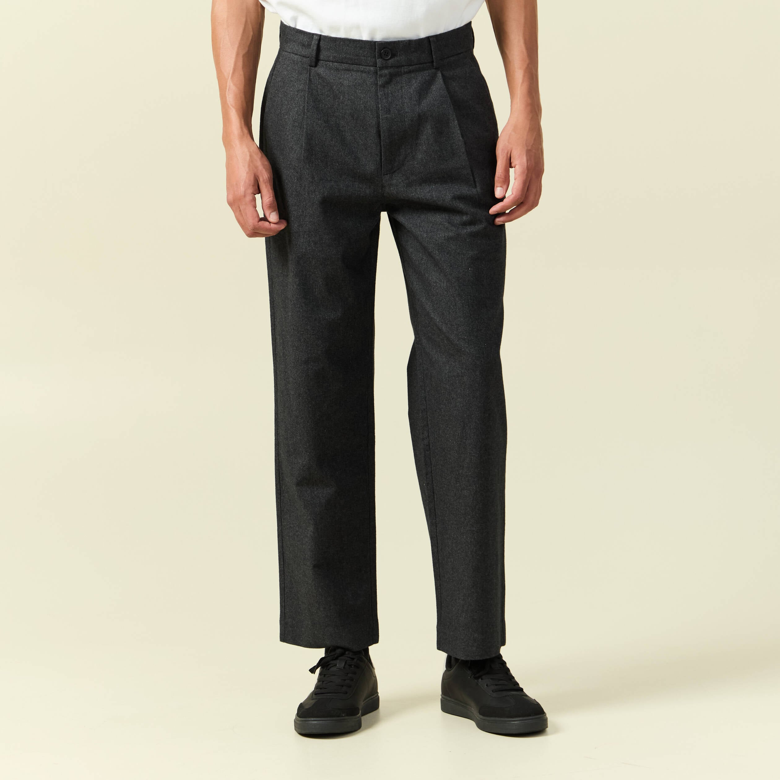 Pantalon chino large longueur 32 gris fonc&eacute; homme
