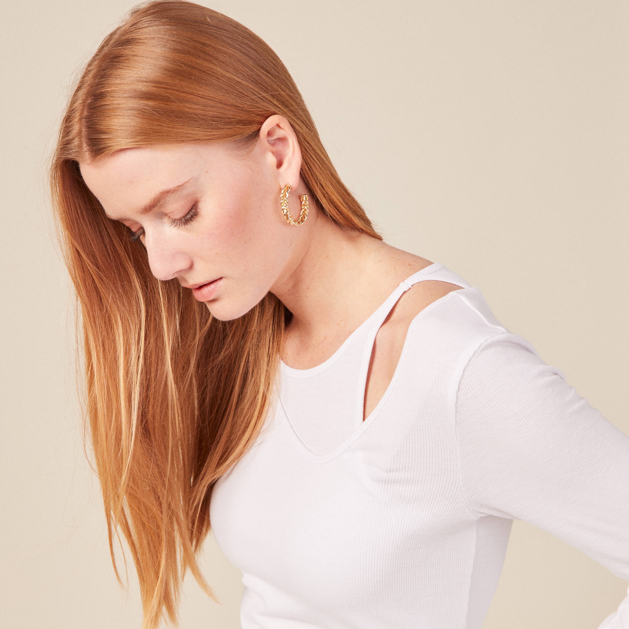 T-shirt ajust&eacute; d&eacute;collet&eacute; manches longues blanc femme