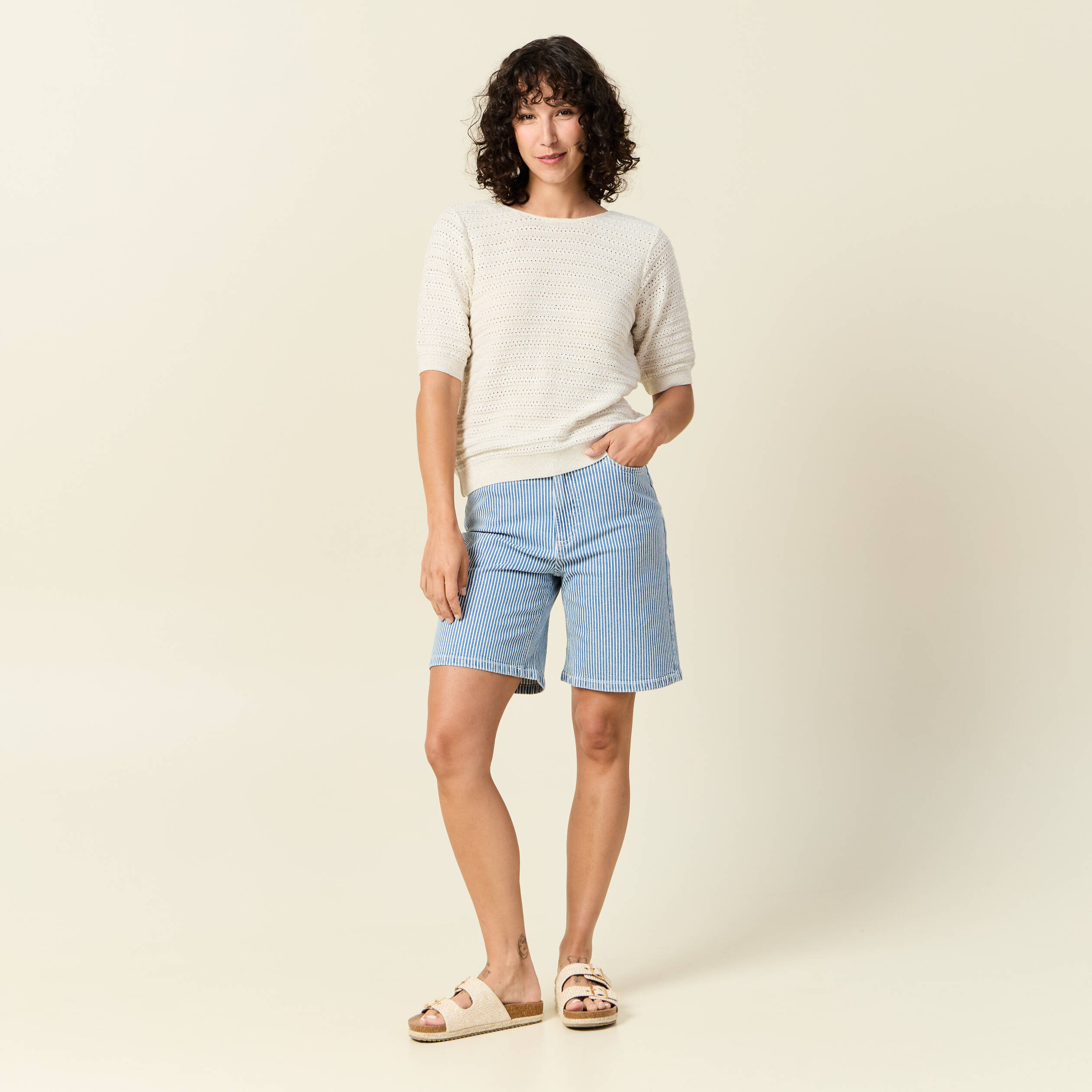 Gilet manches courtes ajour&eacute; creme femme